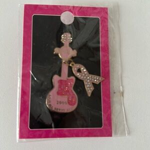 Hard Rock 2009 Pinktober Pin